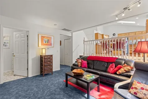 2414 Kennewick Place NE Renton WA 98056