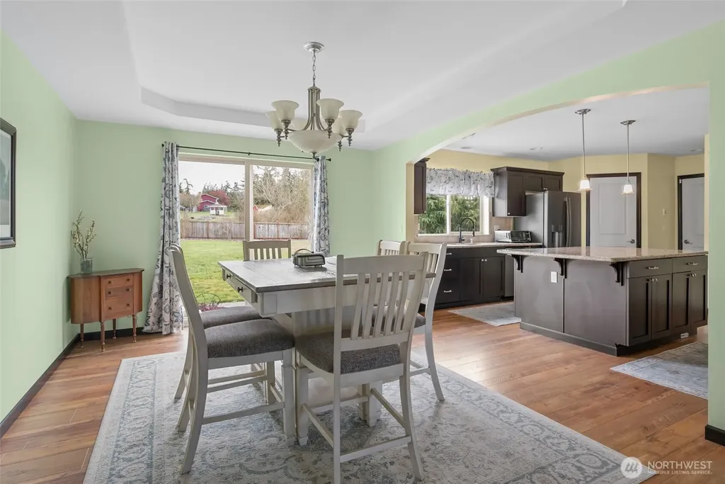 956 Cove View Circle Oak Harbor WA 98277
