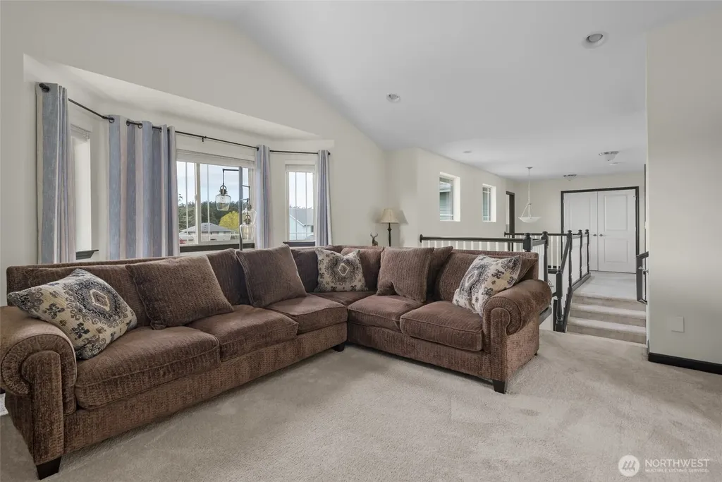 956 Cove View Circle Oak Harbor WA 98277