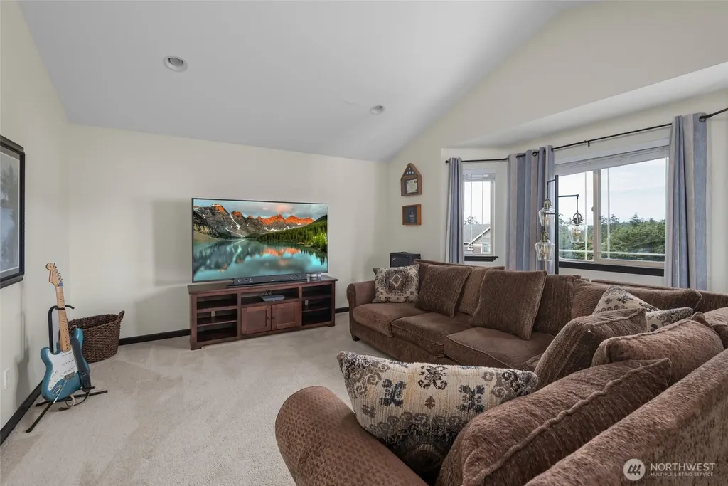 956 Cove View Circle Oak Harbor WA 98277
