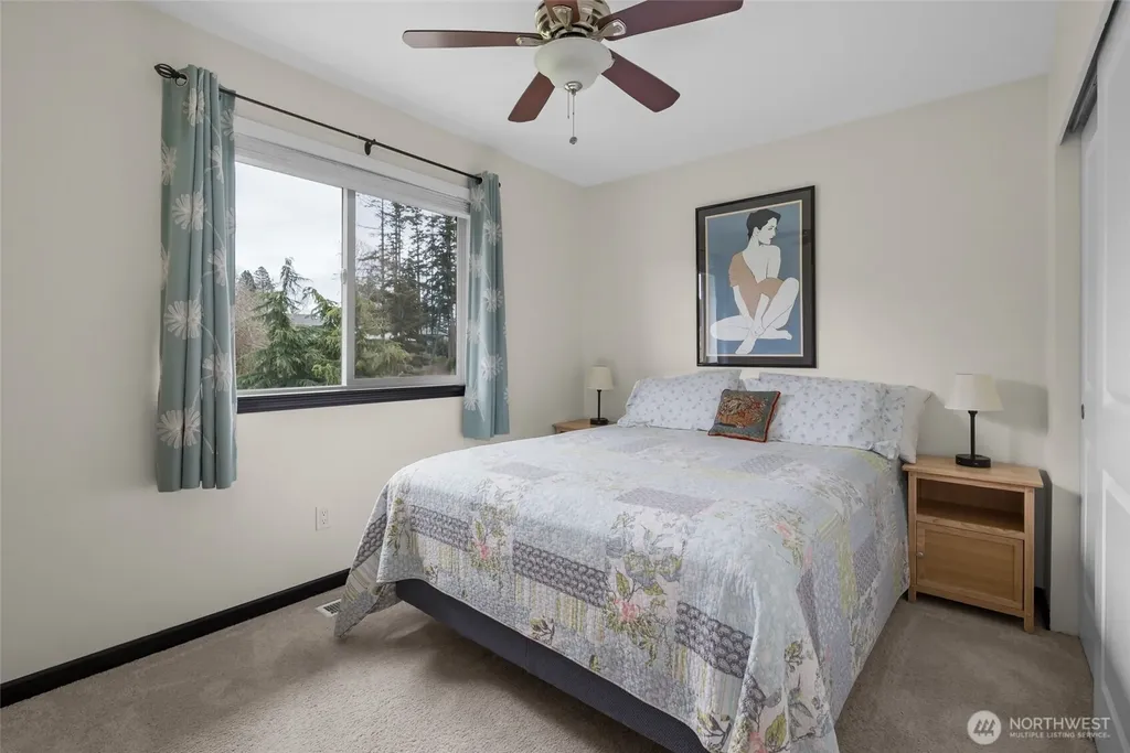 956 Cove View Circle Oak Harbor WA 98277