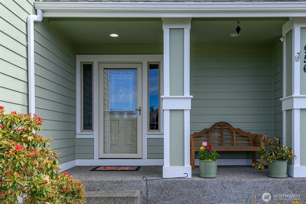 956 Cove View Circle Oak Harbor WA 98277