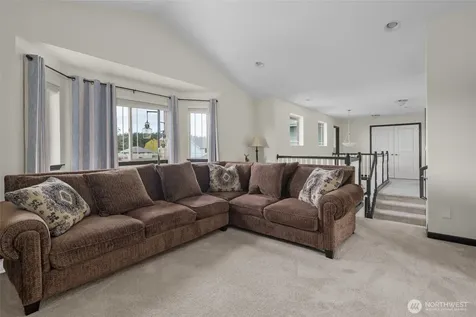 956 Cove View Circle Oak Harbor WA 98277
