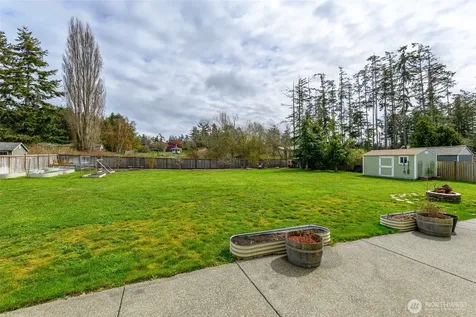 956 Cove View Circle Oak Harbor WA 98277