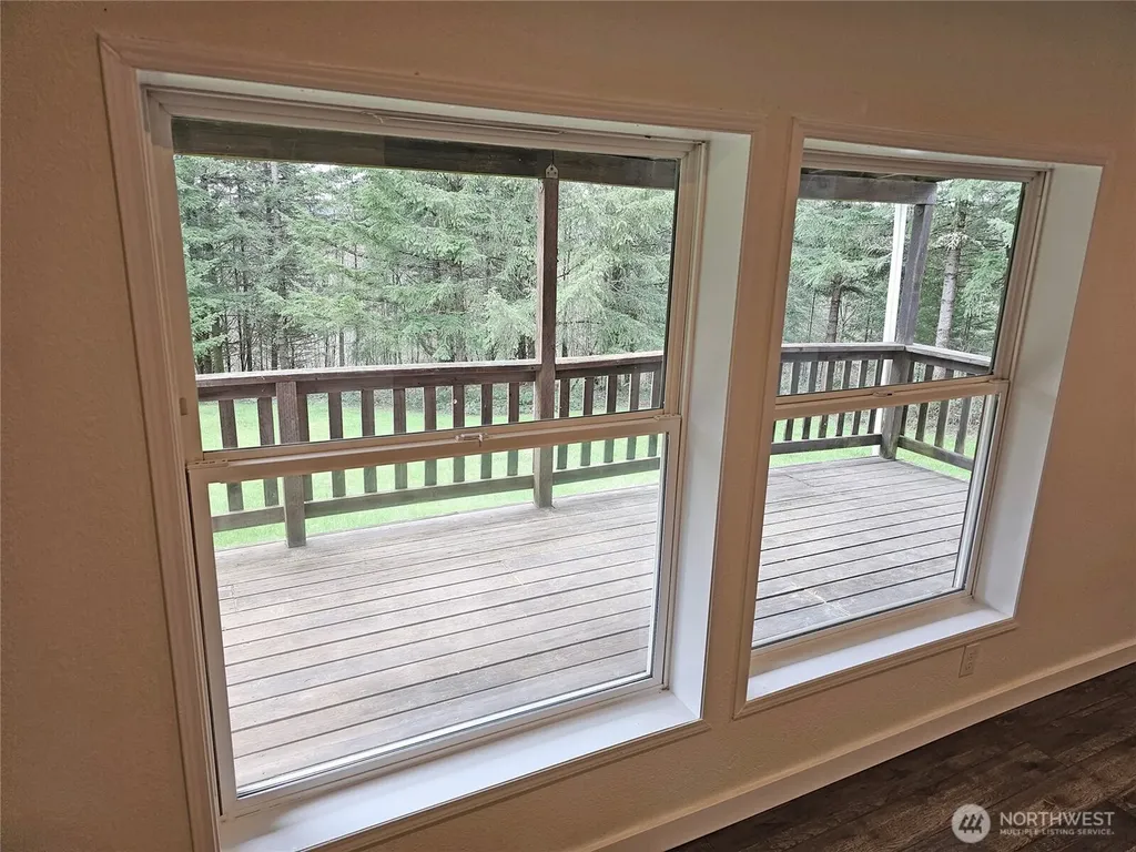 190 Tamaracks Drive Onalaska WA 98570