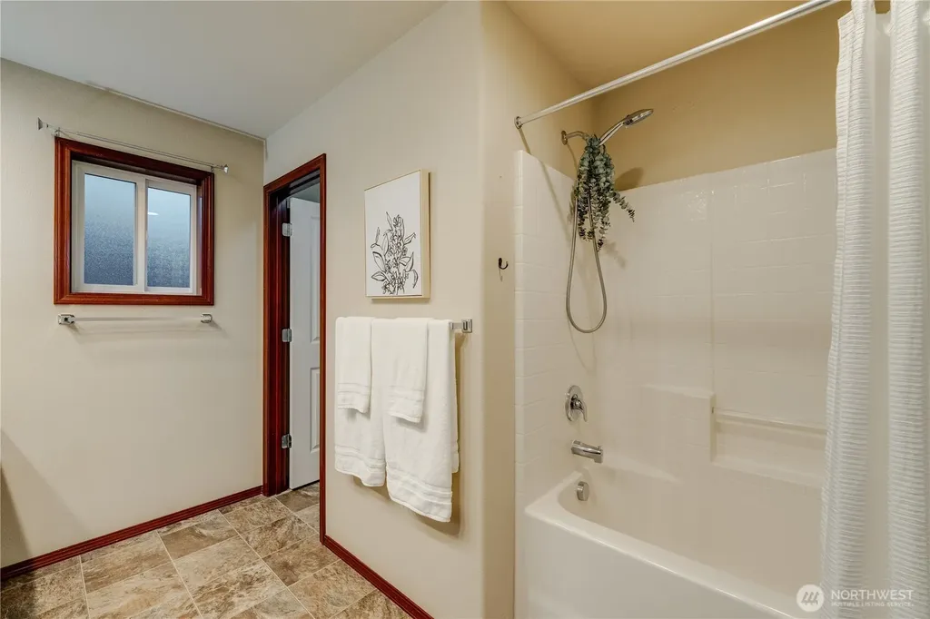 17602 79th Drive NE Arlington WA 98223
