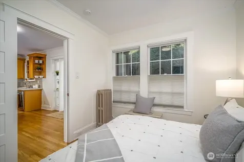 1310 Queen Anne Avenue N Seattle WA 98109