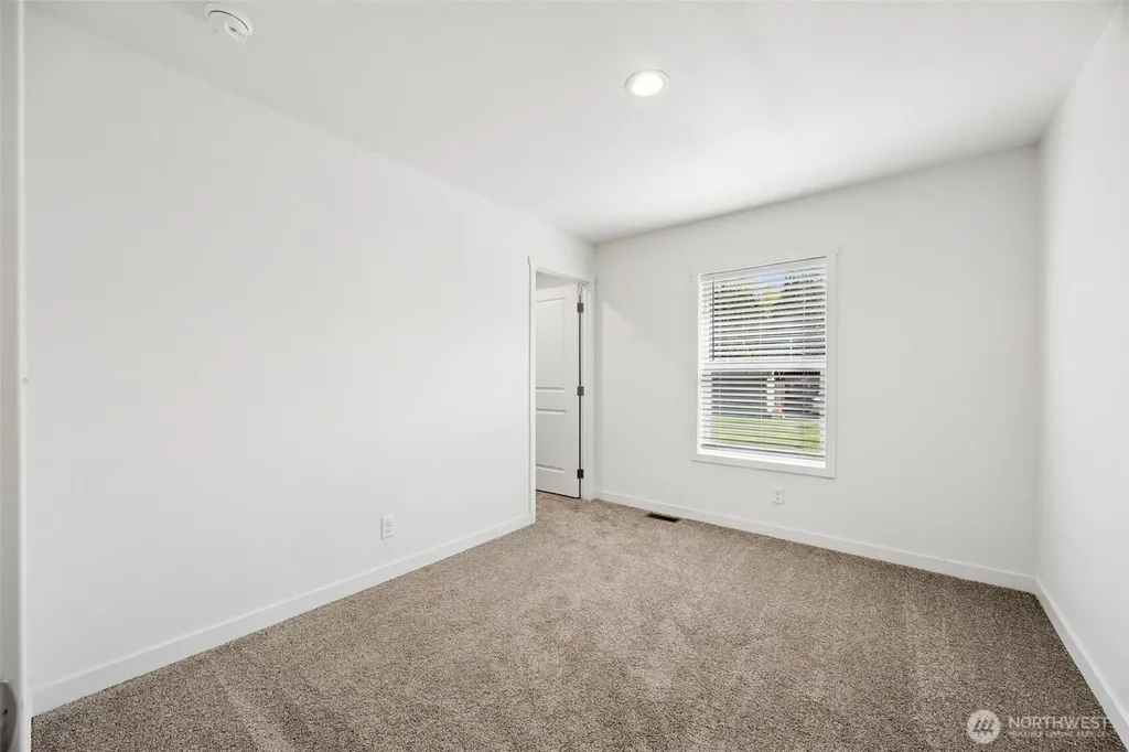 11510 E Riverside Drive Bothell WA 98011