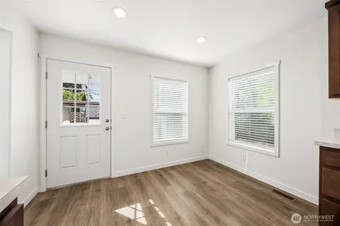 11510 E Riverside Drive Bothell WA 98011
