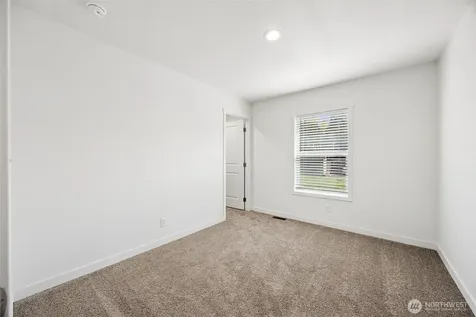 11510 E Riverside Drive Bothell WA 98011