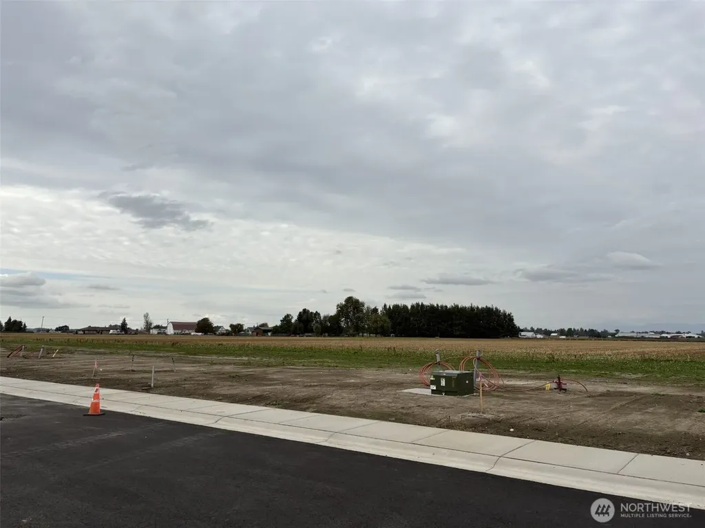 212 W 4th Street S Everson WA 98247