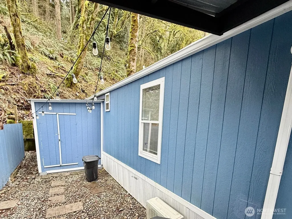 16405 Maple Valley Highway Renton WA 98058