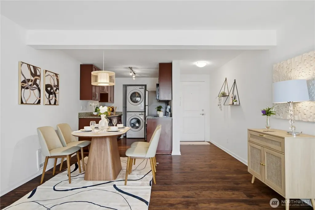 3045 20th Avenue W Seattle WA 98199