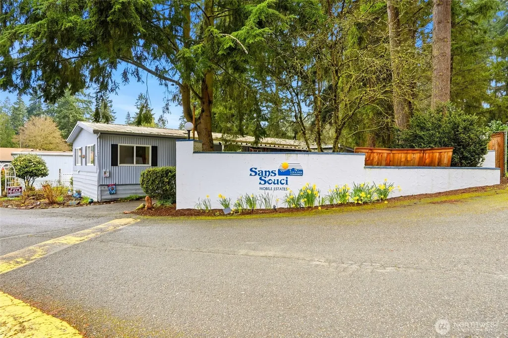 12727 112th Avenue E Puyallup WA 98374
