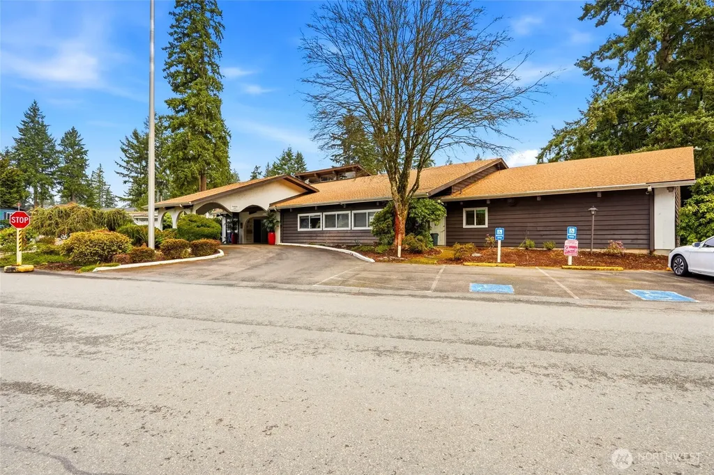 12727 112th Avenue E Puyallup WA 98374