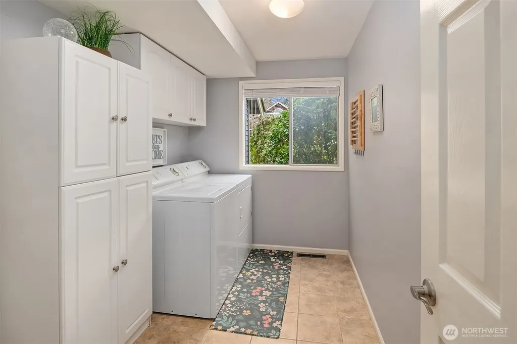 4079 240th Place SE Sammamish WA 98029