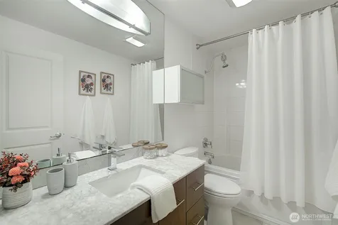 11058 NE 33rd Place Bellevue WA 98004