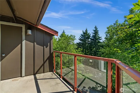 11058 NE 33rd Place Bellevue WA 98004