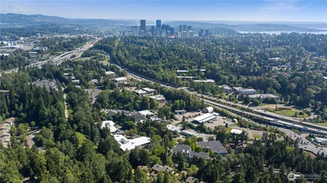 11058 NE 33rd Place Bellevue WA 98004