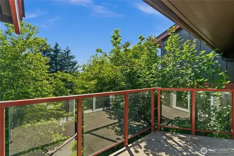 11058 NE 33rd Place Bellevue WA 98004