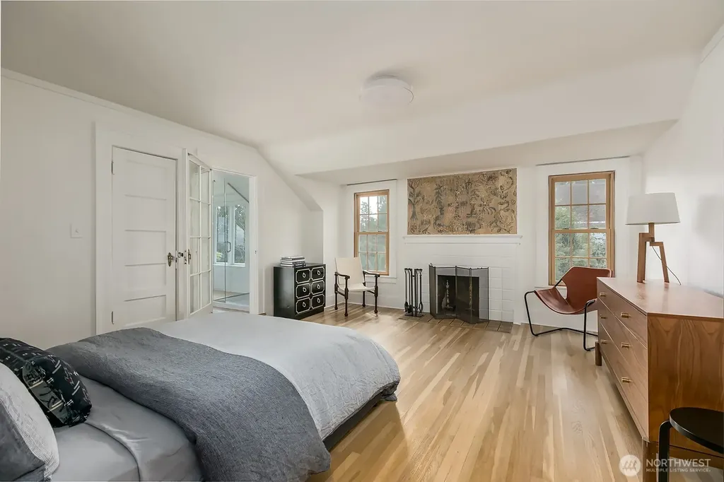 624 35th Avenue Seattle WA 98122