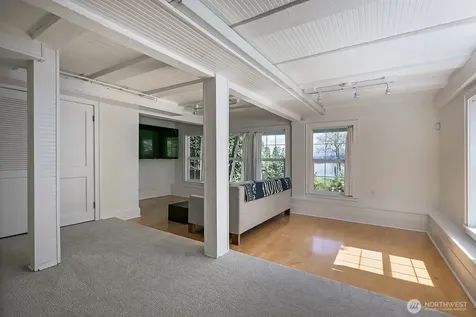 624 35th Avenue Seattle WA 98122
