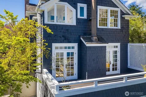 624 35th Avenue Seattle WA 98122