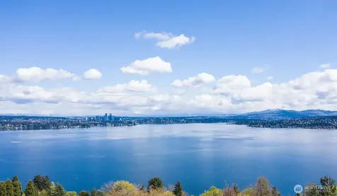 624 35th Avenue Seattle WA 98122
