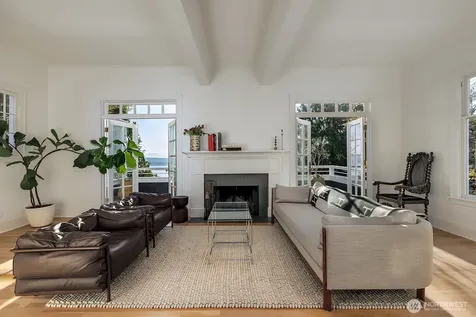 624 35th Avenue Seattle WA 98122