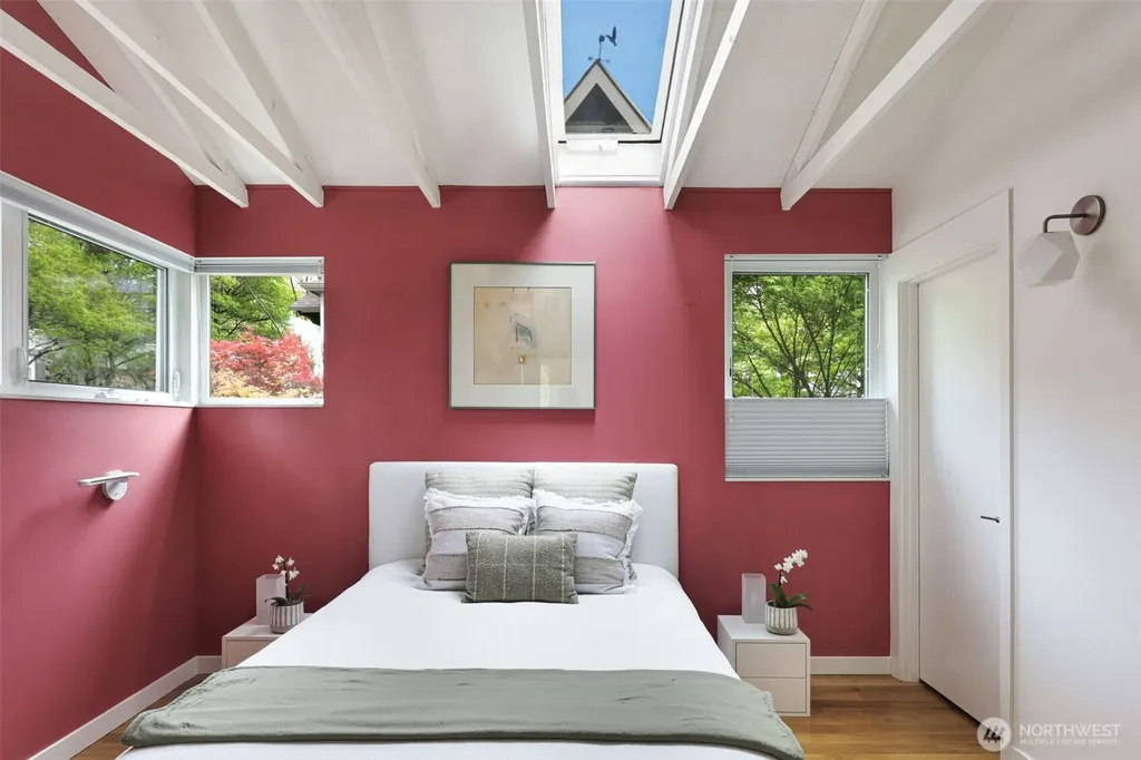 3203 James Street Seattle WA 98122