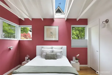 3203 James Street Seattle WA 98122
