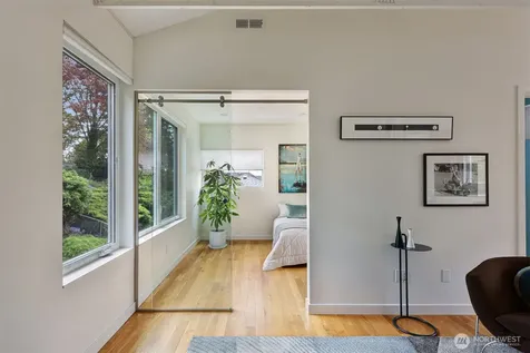 3203 James Street Seattle WA 98122