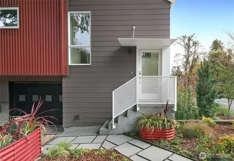 3203 James Street Seattle WA 98122