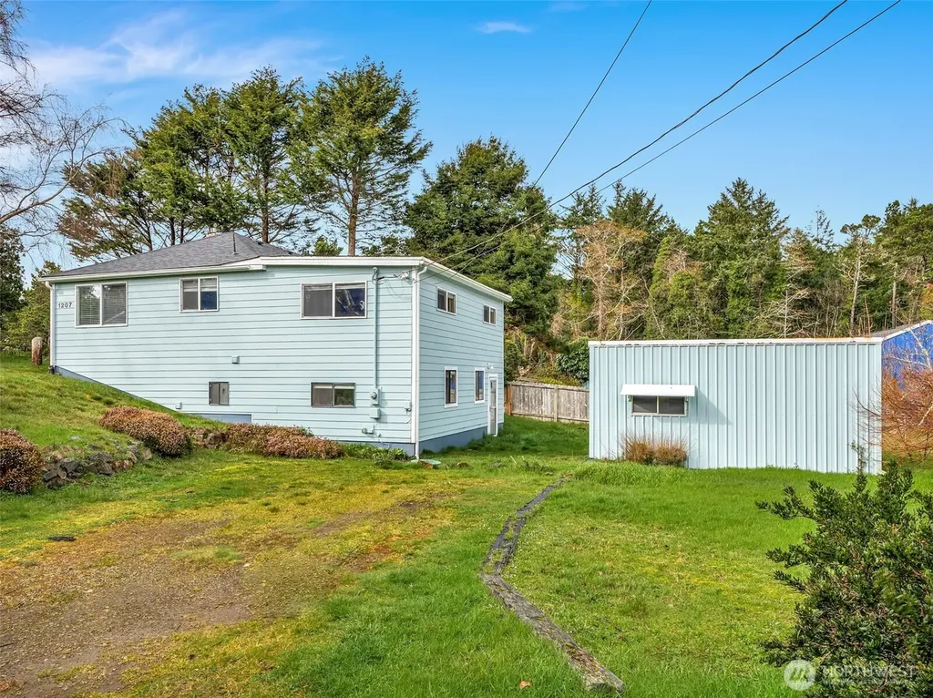 1207 229th Place Ocean Park WA 98640