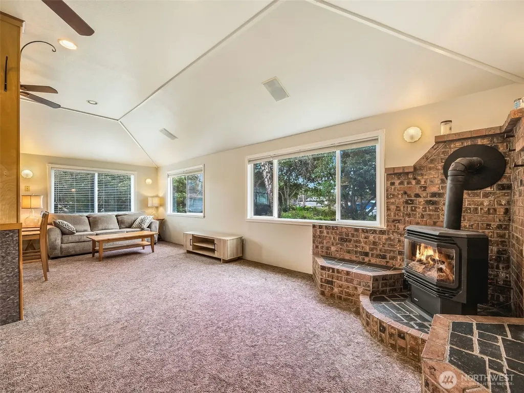 1207 229th Place Ocean Park WA 98640
