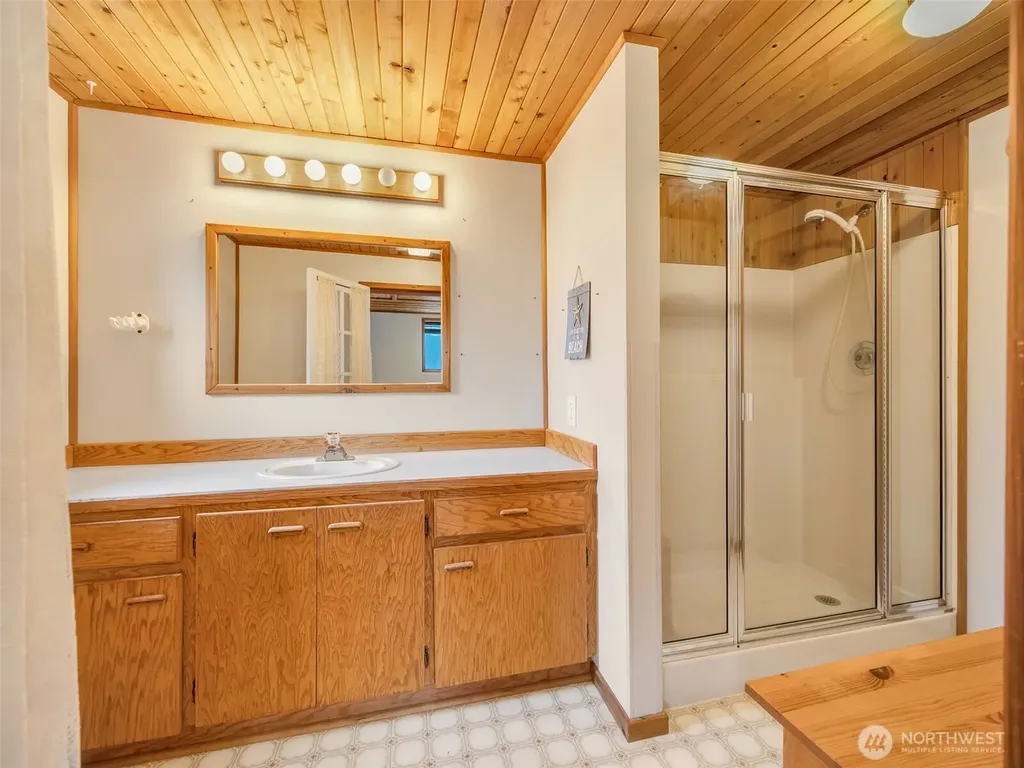 1207 229th Place Ocean Park WA 98640