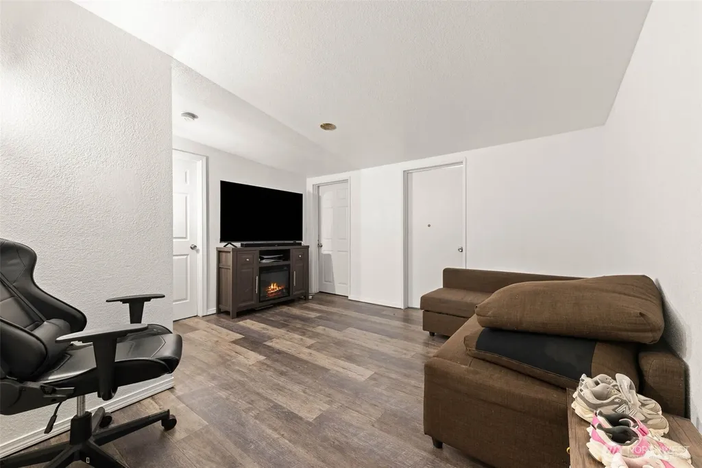 5647 Black Lake Boulevard SW Olympia WA 98512
