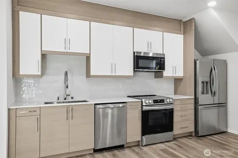 1816 24th Avenue S Seattle WA 98144