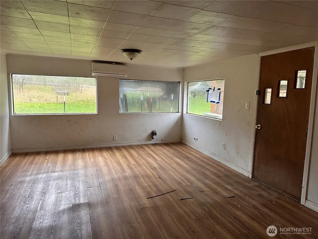 310 Butte Creek Road Raymond WA 98577