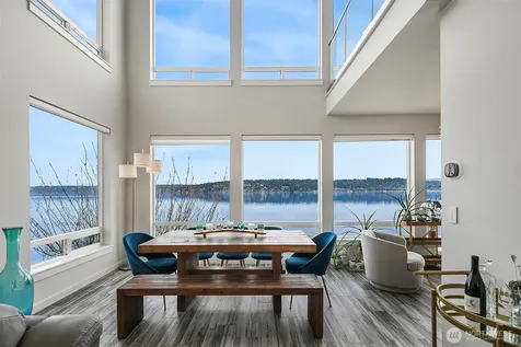 3828 W Lake Sammamish Parkway SE Bellevue WA 98008