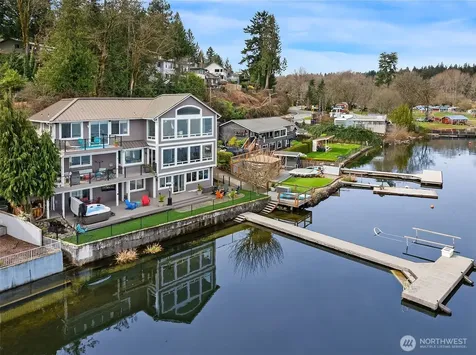 3828 W Lake Sammamish Parkway SE Bellevue WA 98008