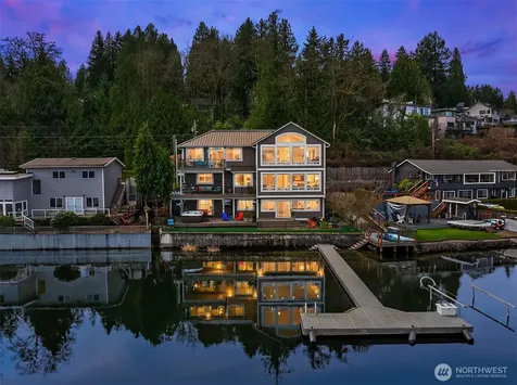 3828 W Lake Sammamish Parkway SE Bellevue WA 98008