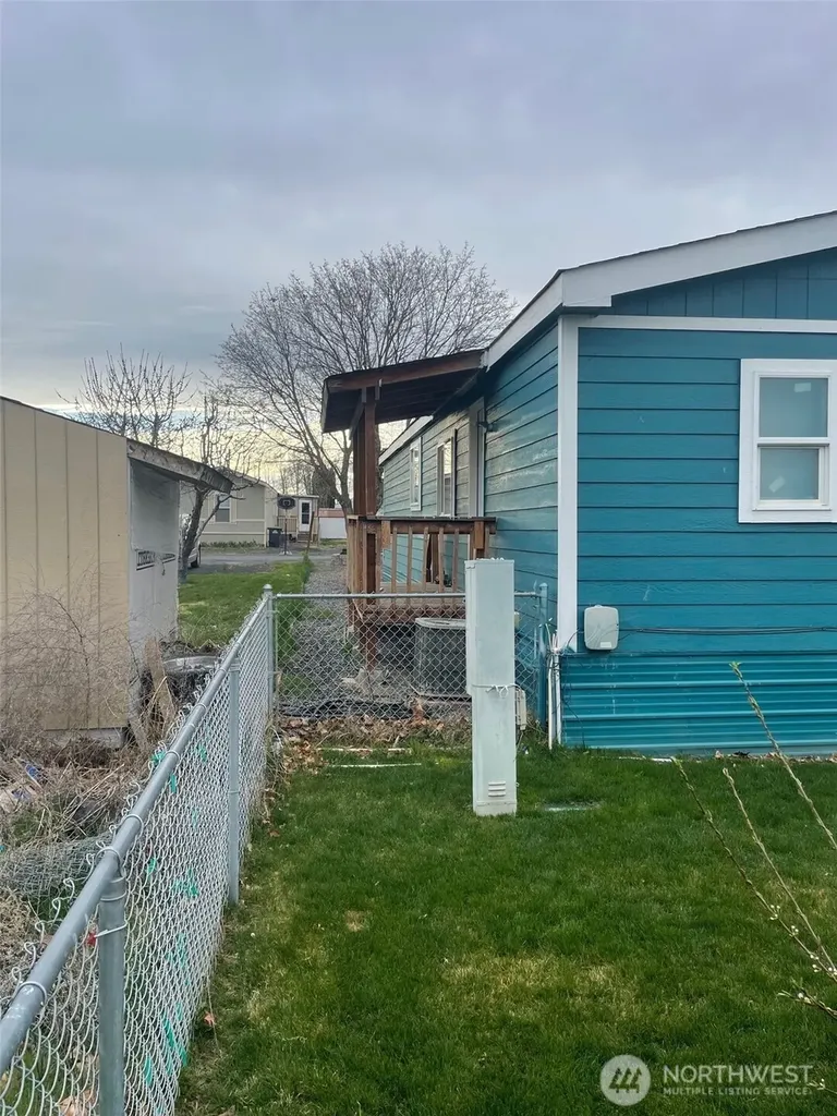 3057 Road H NE Moses Lake WA 98837