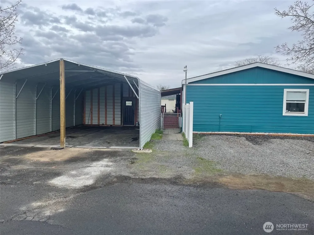 3057 Road H NE Moses Lake WA 98837