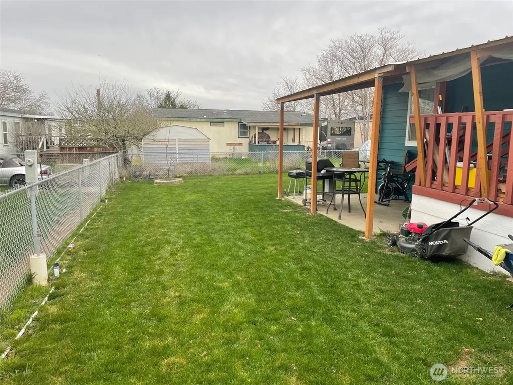 3057 Road H NE Moses Lake WA 98837