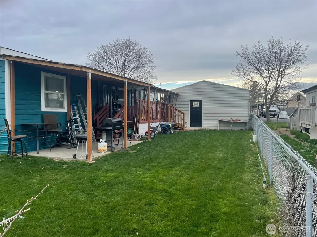3057 Road H NE Moses Lake WA 98837