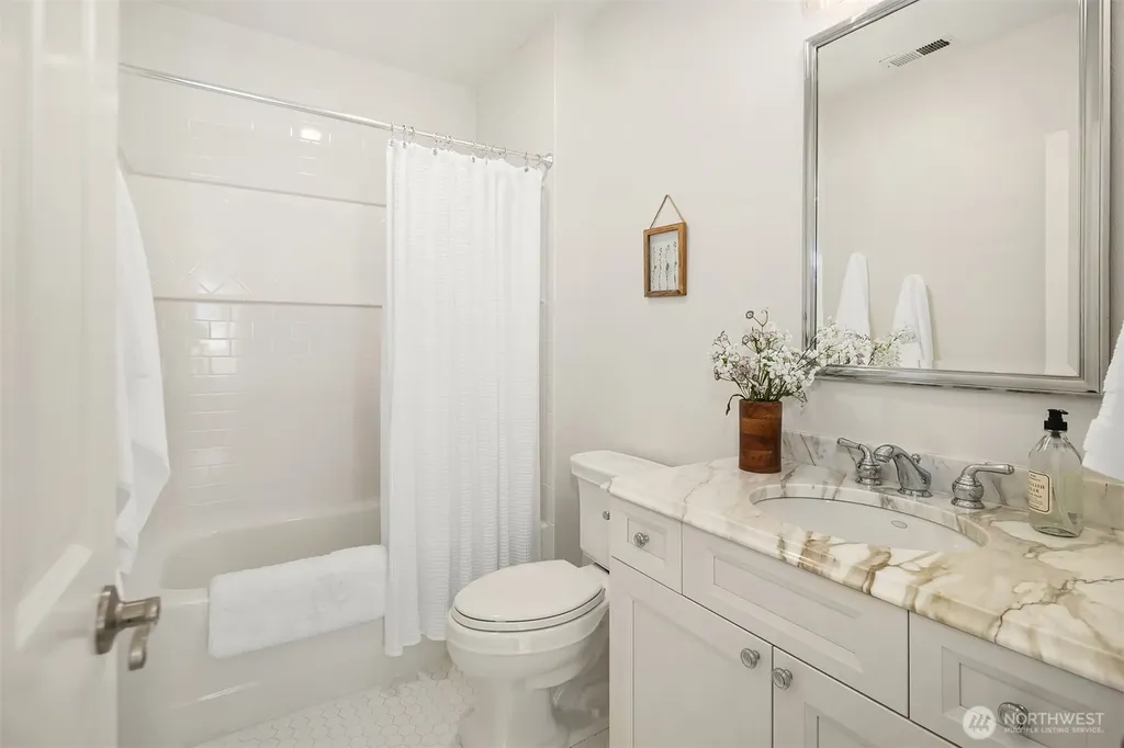 29002 NE 3rd Way Carnation WA 98014