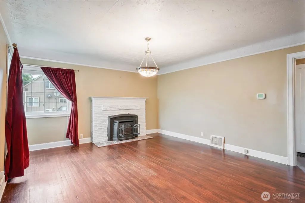 412 Kirby Avenue SE Castle Rock WA 98611