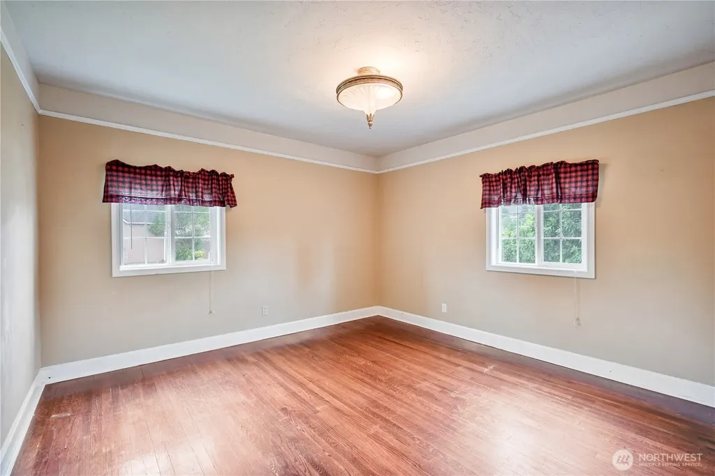 412 Kirby Avenue SE Castle Rock WA 98611