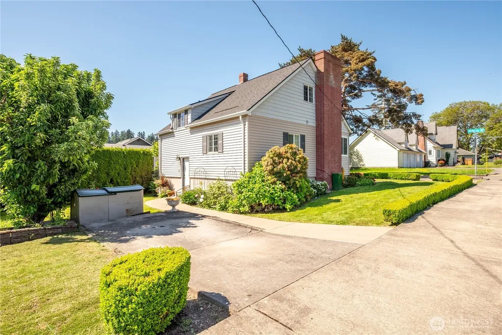 412 Kirby Avenue SE Castle Rock WA 98611